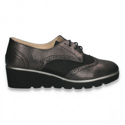 Pantofi pentru femei, cu perforatii, negri - W982
